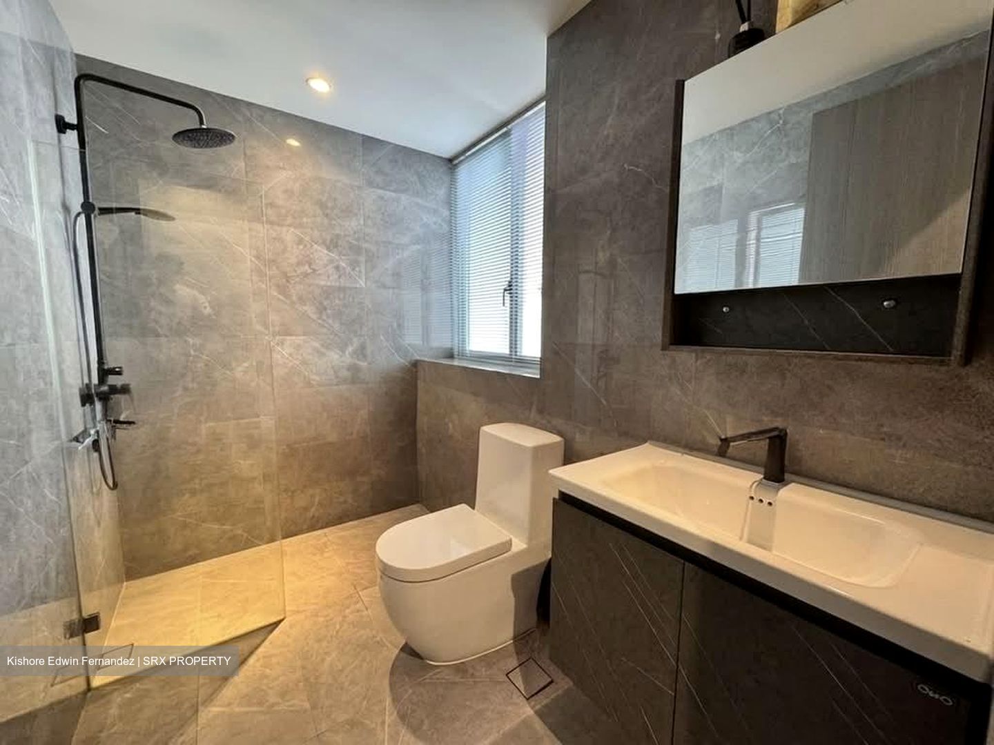 Whitewater (D18), Condominium #593630411